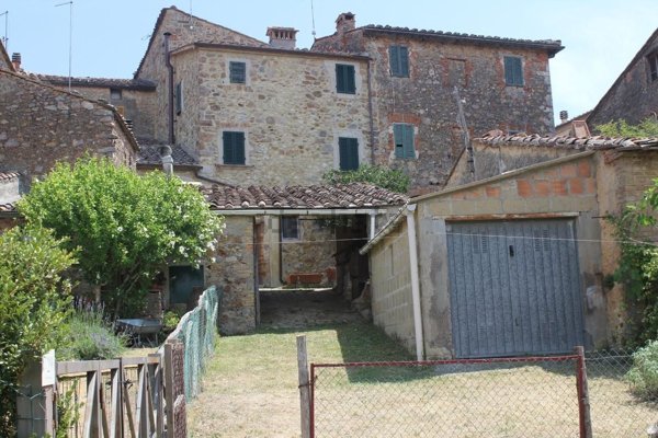 casa indipendente in vendita a Monticiano in zona Iesa