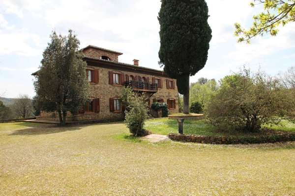 casale in vendita a Monticiano