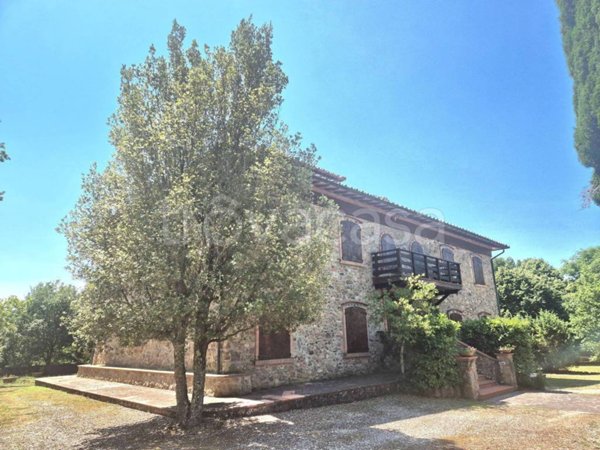 casa indipendente in vendita a Monticiano