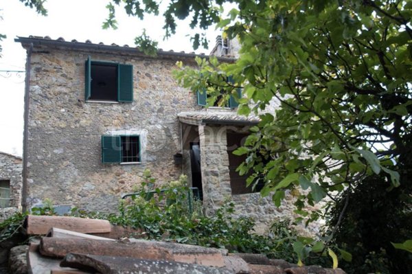casa indipendente in vendita a Monticiano in zona Iesa