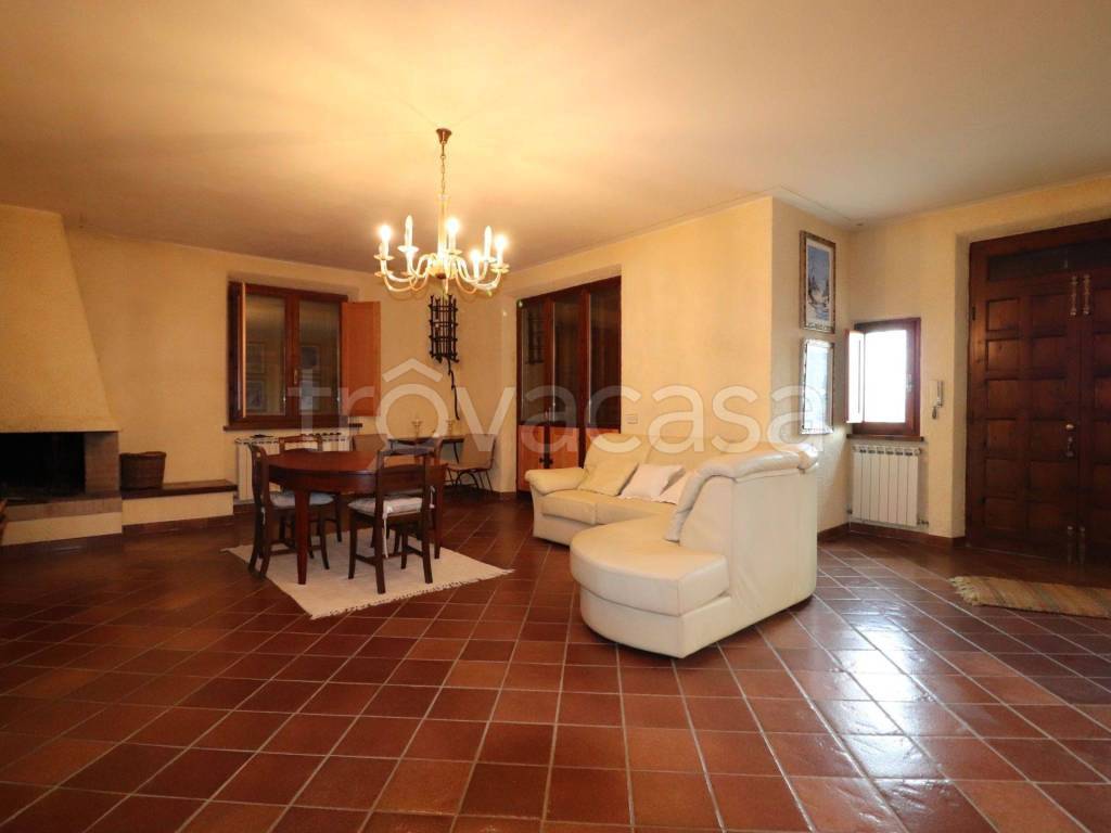 appartamento in vendita a Murlo in zona Casciano