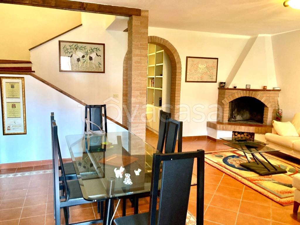 casa indipendente in vendita a Murlo