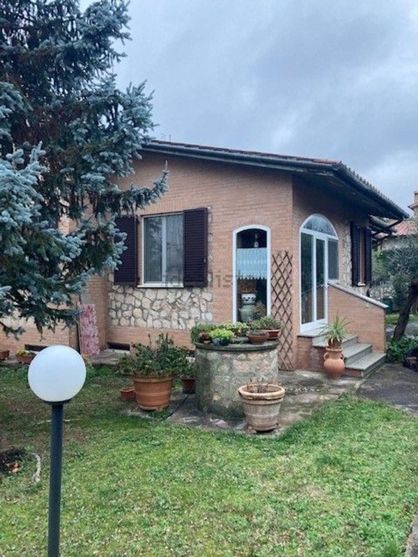 casa indipendente in vendita a Murlo in zona Vescovado