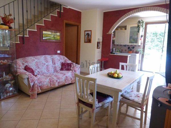 appartamento in vendita a Murlo in zona Casciano