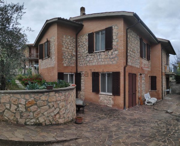 appartamento in vendita a Murlo in zona Vescovado