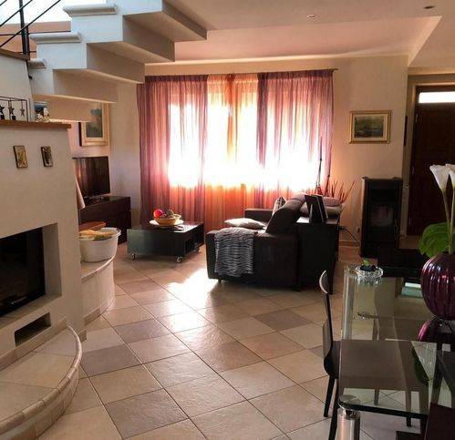 casa indipendente in vendita a Murlo in zona Vescovado