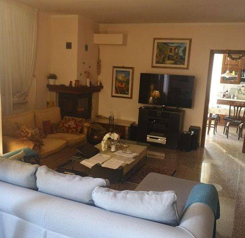 casa indipendente in vendita a Murlo in zona Vescovado