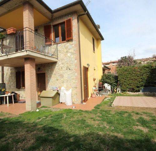 casa indipendente in vendita a Murlo in zona Casciano
