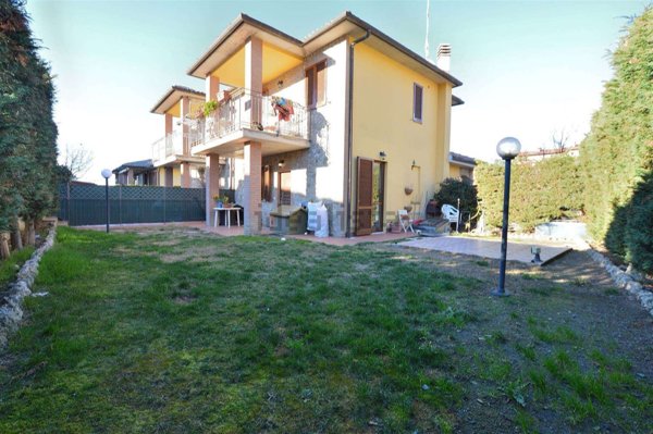 casa indipendente in vendita a Murlo in zona Casciano