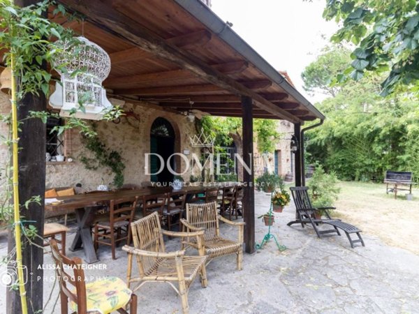 casa indipendente in vendita a Murlo in zona Vescovado