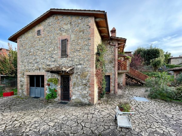 casa indipendente in vendita a Murlo in zona Casciano