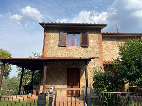 casa indipendente in vendita a Murlo in zona Vescovado
