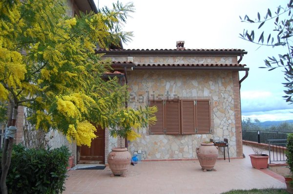 casa indipendente in vendita a Murlo