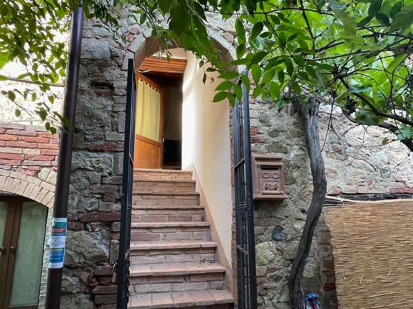 appartamento in vendita a Murlo in zona Casciano