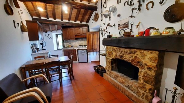 appartamento in vendita a Murlo in zona Lupompesi