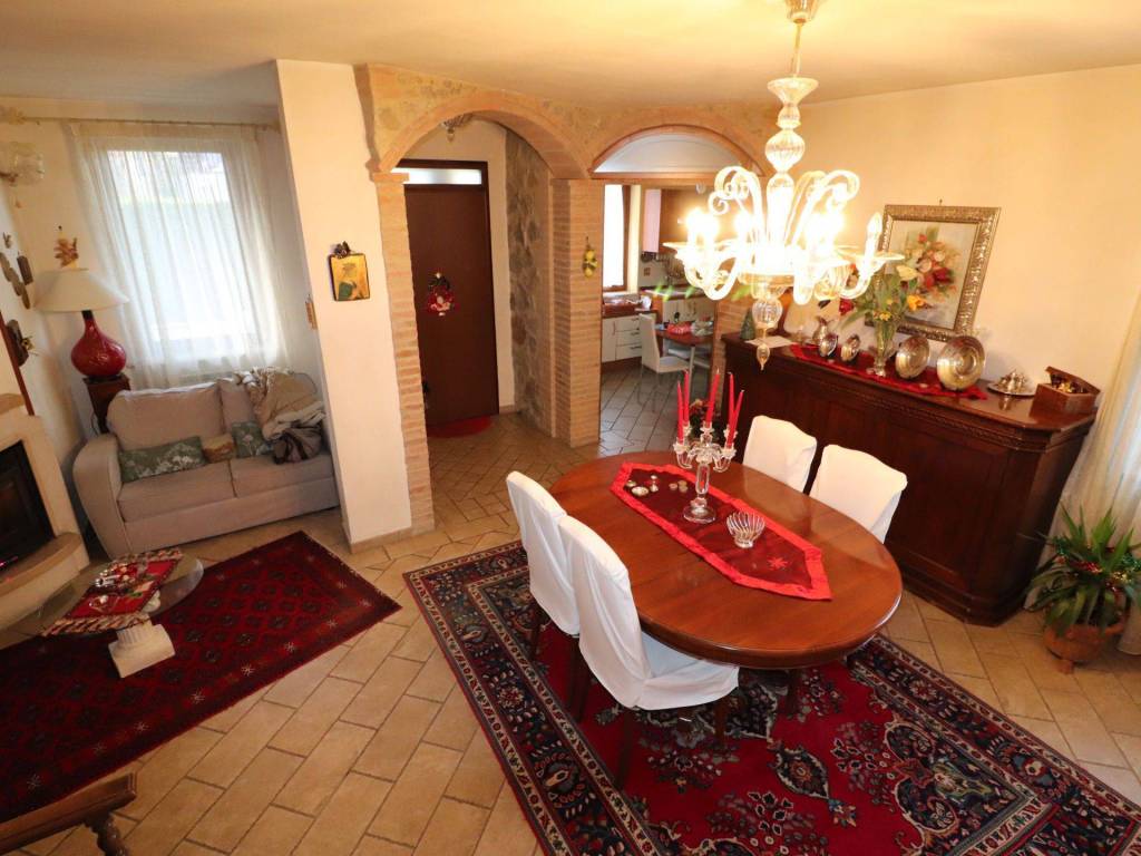 casa indipendente in vendita a Murlo