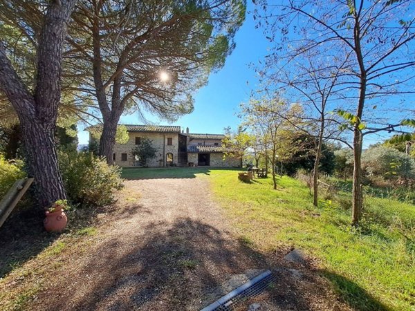 casa indipendente in vendita a Murlo