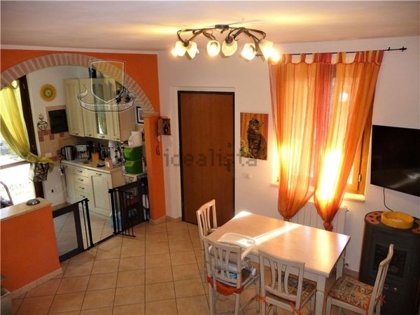 casa indipendente in vendita a Murlo in zona Casciano