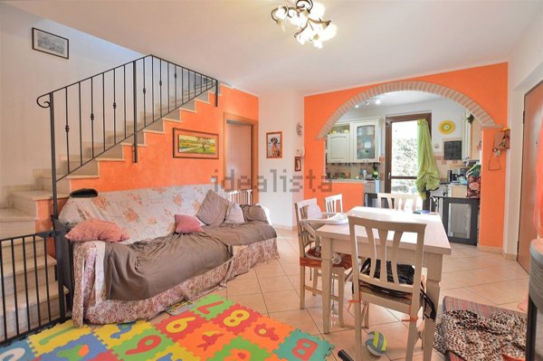 casa indipendente in vendita a Murlo in zona Casciano