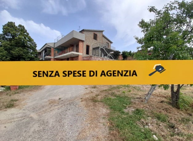 negozio in vendita a Murlo in zona Casciano