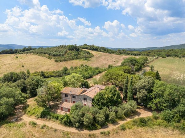 casa indipendente in vendita a Murlo in zona Montepescini