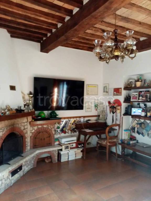 appartamento in vendita a Murlo in zona Vescovado
