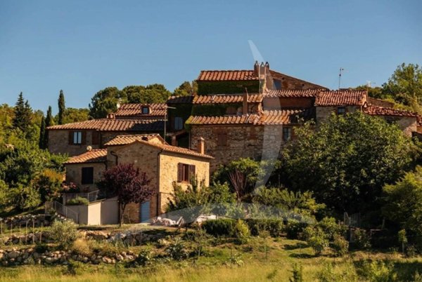 casa indipendente in vendita a Murlo in zona Vescovado