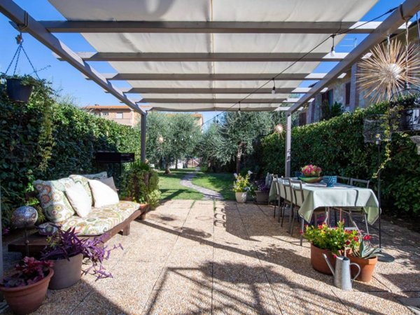 casa indipendente in vendita a Murlo in zona Vescovado
