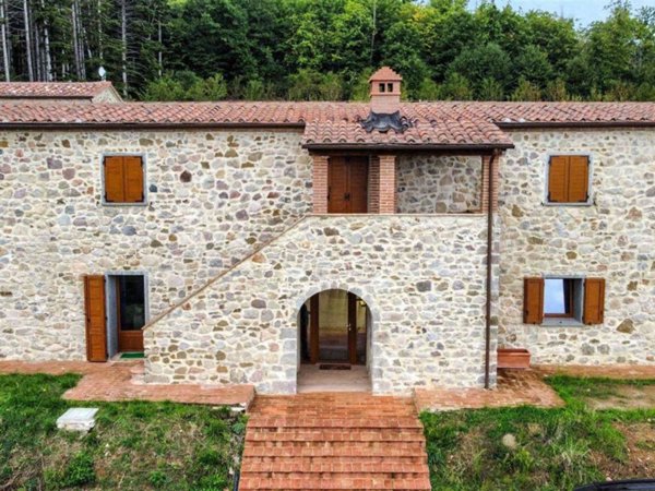 casa indipendente in vendita a Piancastagnaio