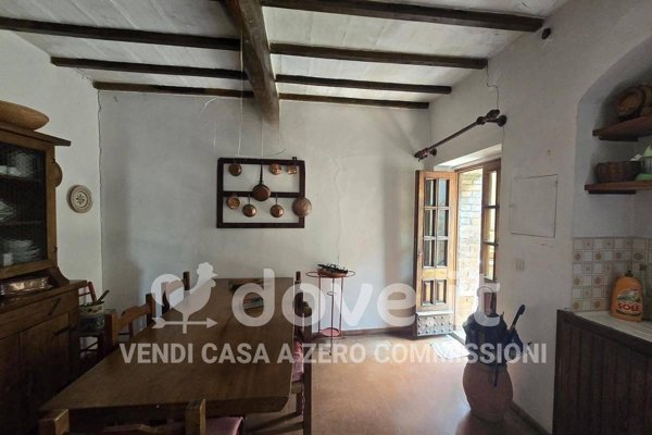 casa indipendente in vendita a Pienza in zona Monticchiello