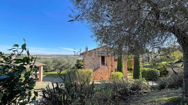 casa indipendente in vendita a Pienza