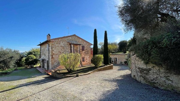 casa indipendente in vendita a Pienza