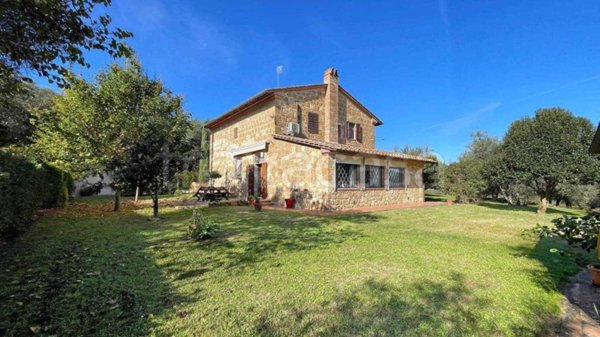 casa indipendente in vendita a Pienza