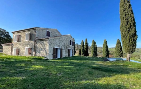 casa indipendente in vendita a Pienza