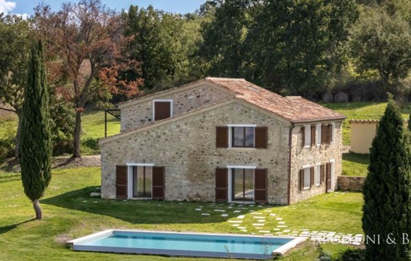 casa indipendente in vendita a Pienza