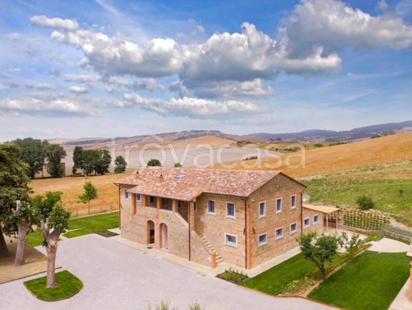 casa indipendente in vendita a Pienza