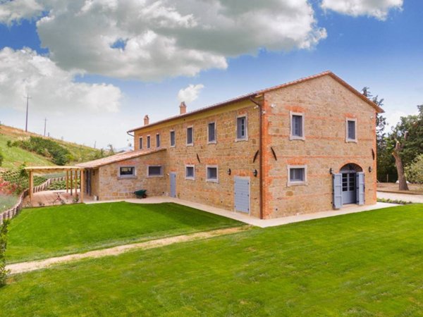 casa indipendente in vendita a Pienza