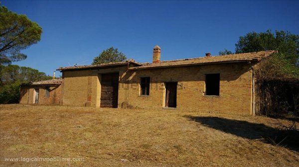 rudere in vendita a Pienza