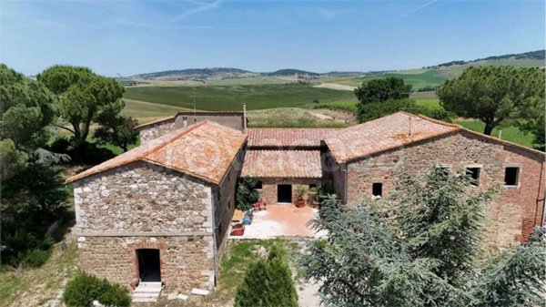casa indipendente in vendita a Pienza in zona Monticchiello