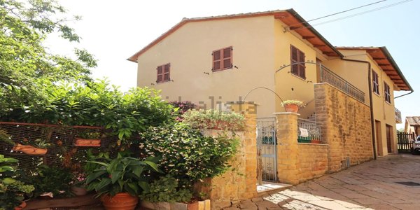 appartamento in vendita a Pienza in zona Monticchiello