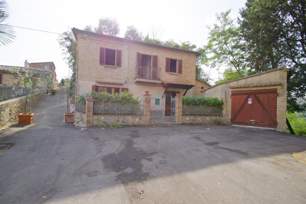 casa indipendente in vendita a Pienza