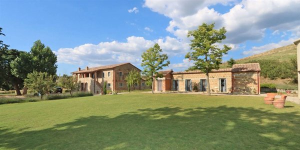 casale in vendita a Pienza