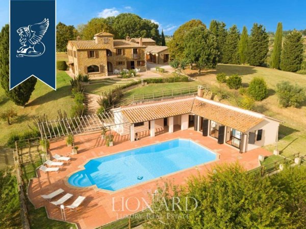 casa indipendente in vendita a Pienza in zona Monticchiello