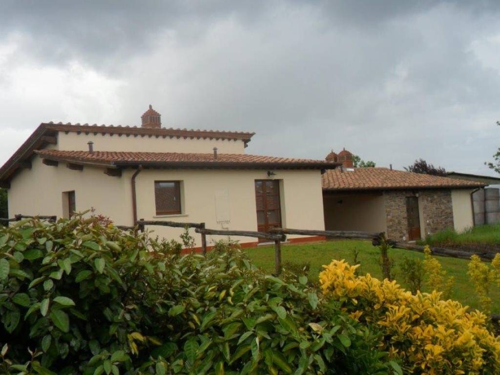 casa indipendente in vendita a Pienza in zona Monticchiello