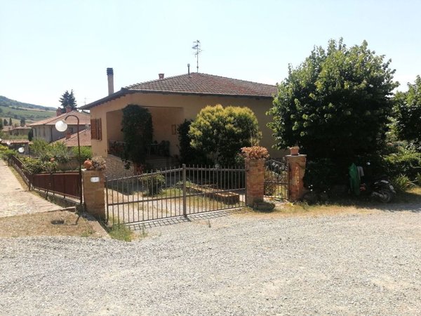 casa indipendente in vendita a Pienza in zona Monticchiello