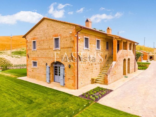 casale in vendita a Pienza