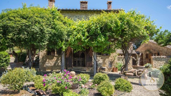 casa indipendente in vendita a Pienza