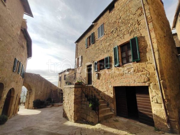 casa indipendente in vendita a Pienza in zona Monticchiello