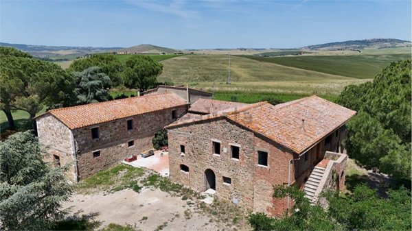 casale in vendita a Pienza in zona Monticchiello