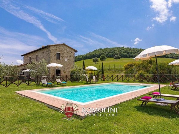 casa indipendente in vendita a Pienza in zona Monticchiello